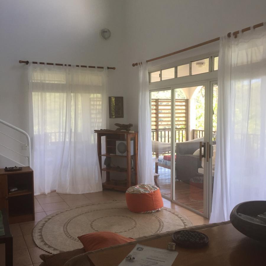 Pension Villa Enata Atuona エクステリア 写真