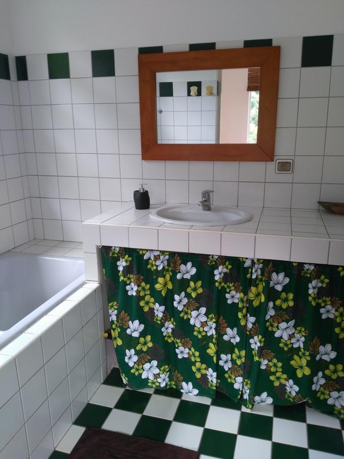 Pension Villa Enata Atuona エクステリア 写真