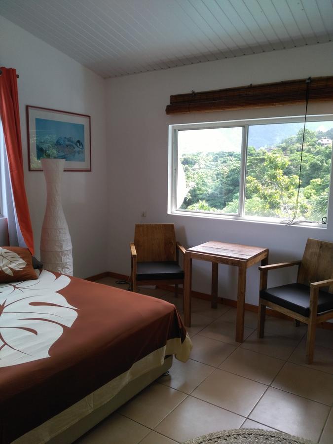 Pension Villa Enata Atuona エクステリア 写真