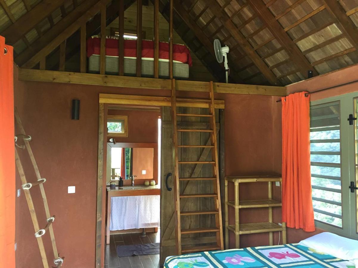 Pension Villa Enata Atuona エクステリア 写真