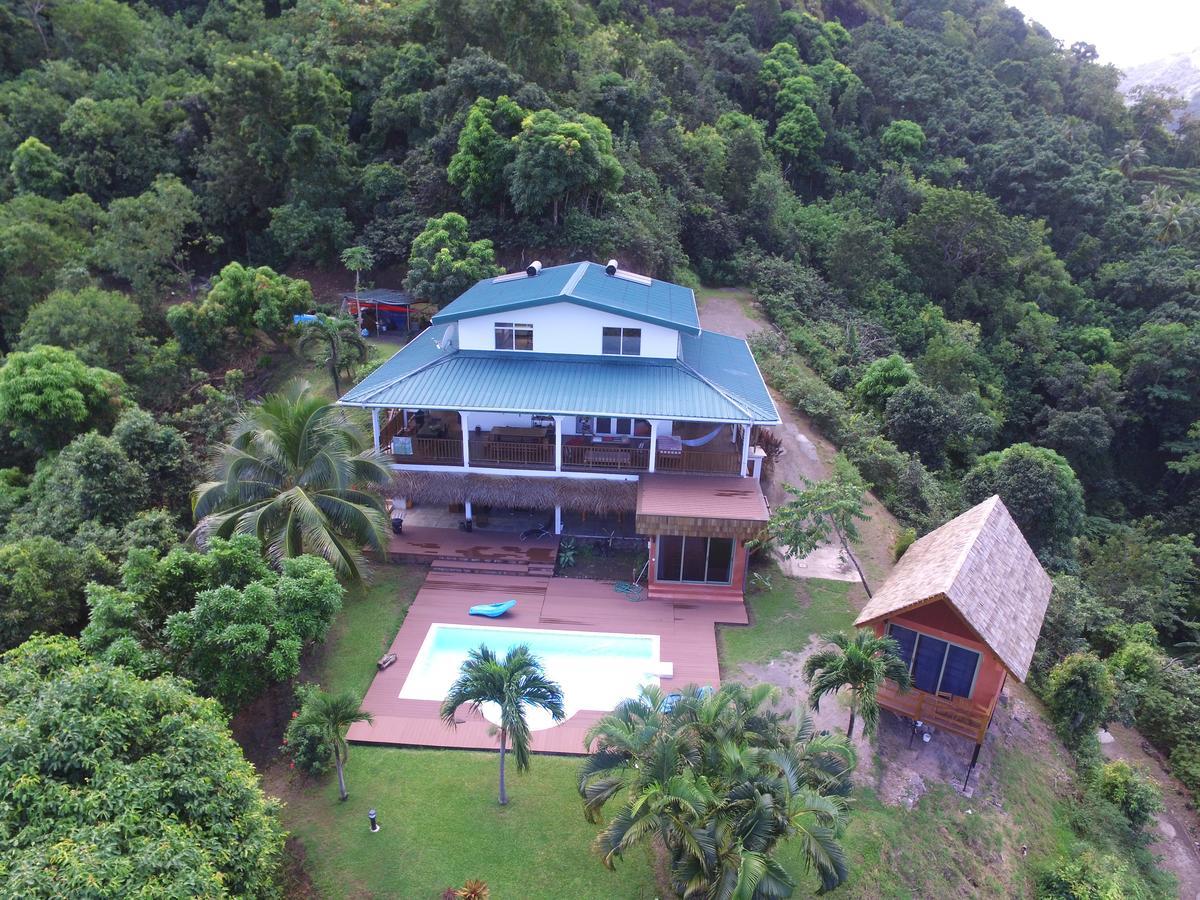 Pension Villa Enata Atuona エクステリア 写真